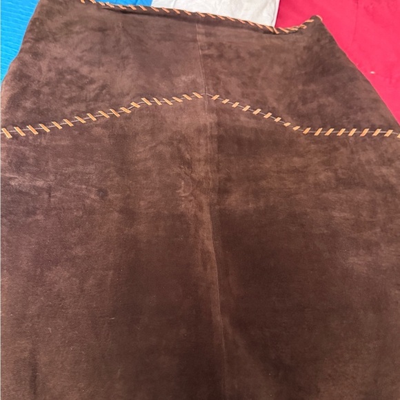 💥HOST PICK💥 Vintage Retro Tristan & Iseut Brown Suede Skirt, Stitch Detailing 💥 - Picture 11 of 15